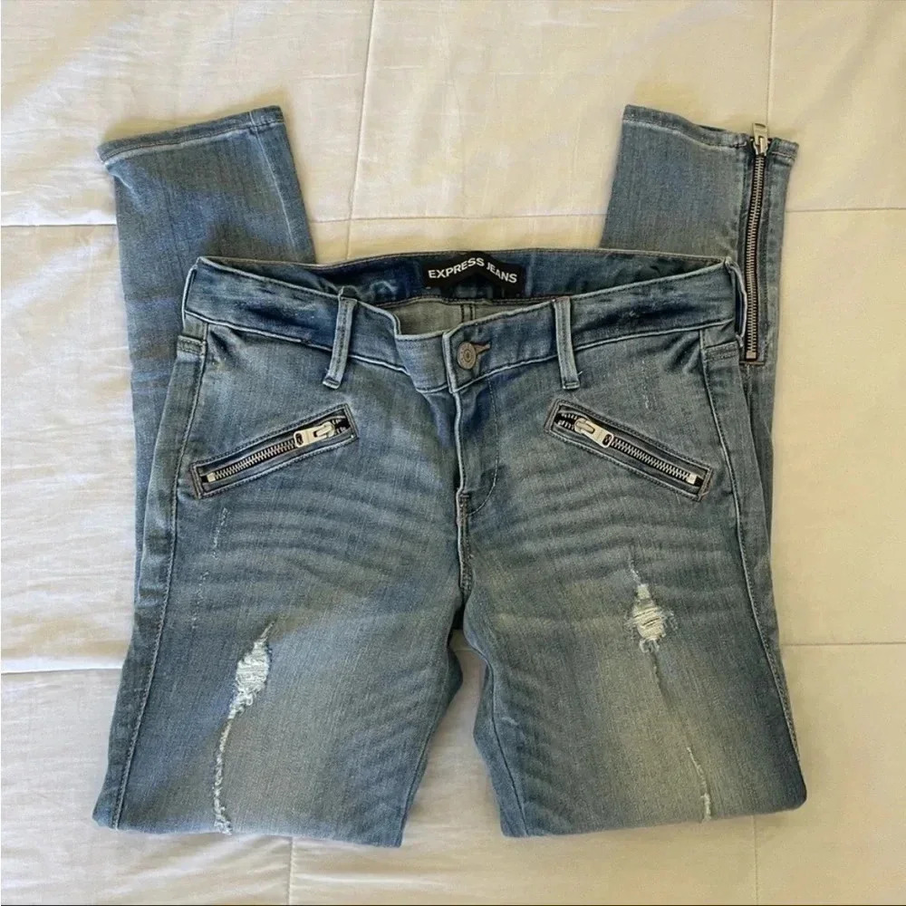 Express zip low rise denim
